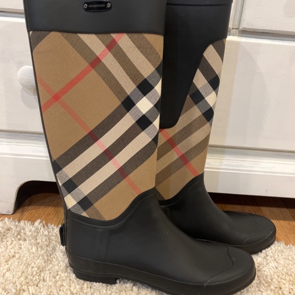 Burberry Rain Boots - Picture 3 of 4